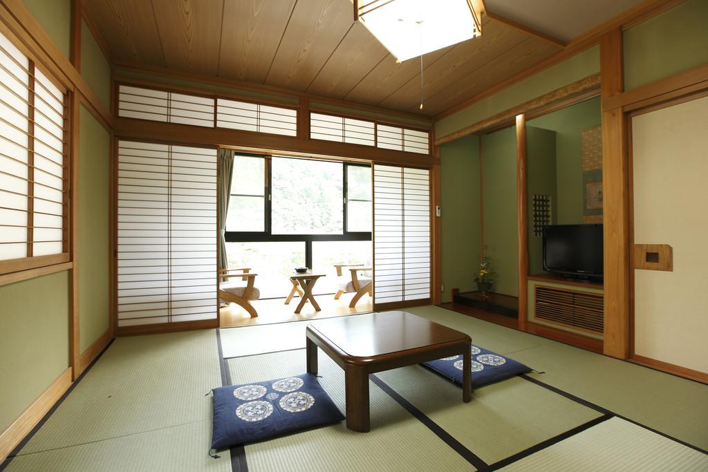 Irorino Yado Sankichi Hotel Izu  Bagian luar foto